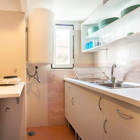In Bairro Alto 3 - Charm Daire Lisboa