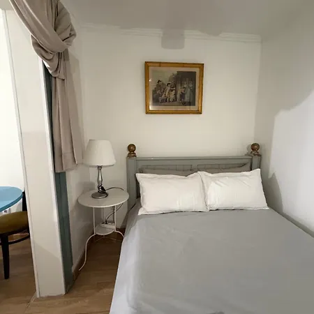 In Bairro Alto 3 - Charm *